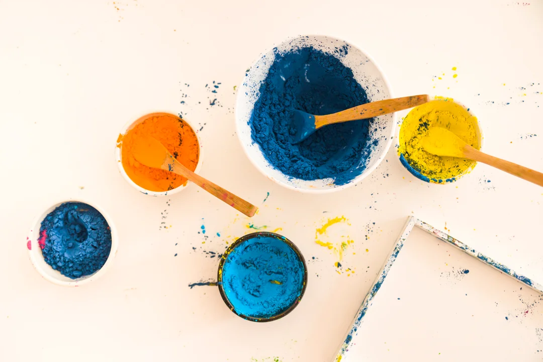 Gama de pigmentos orgánicos de colores intensos y vivos en polvo